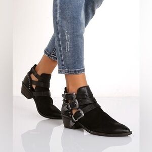 ❤️FINAL SALE❤️ Anthro | Dolce Vita Brown Triple Strap Spur Booties Size 8